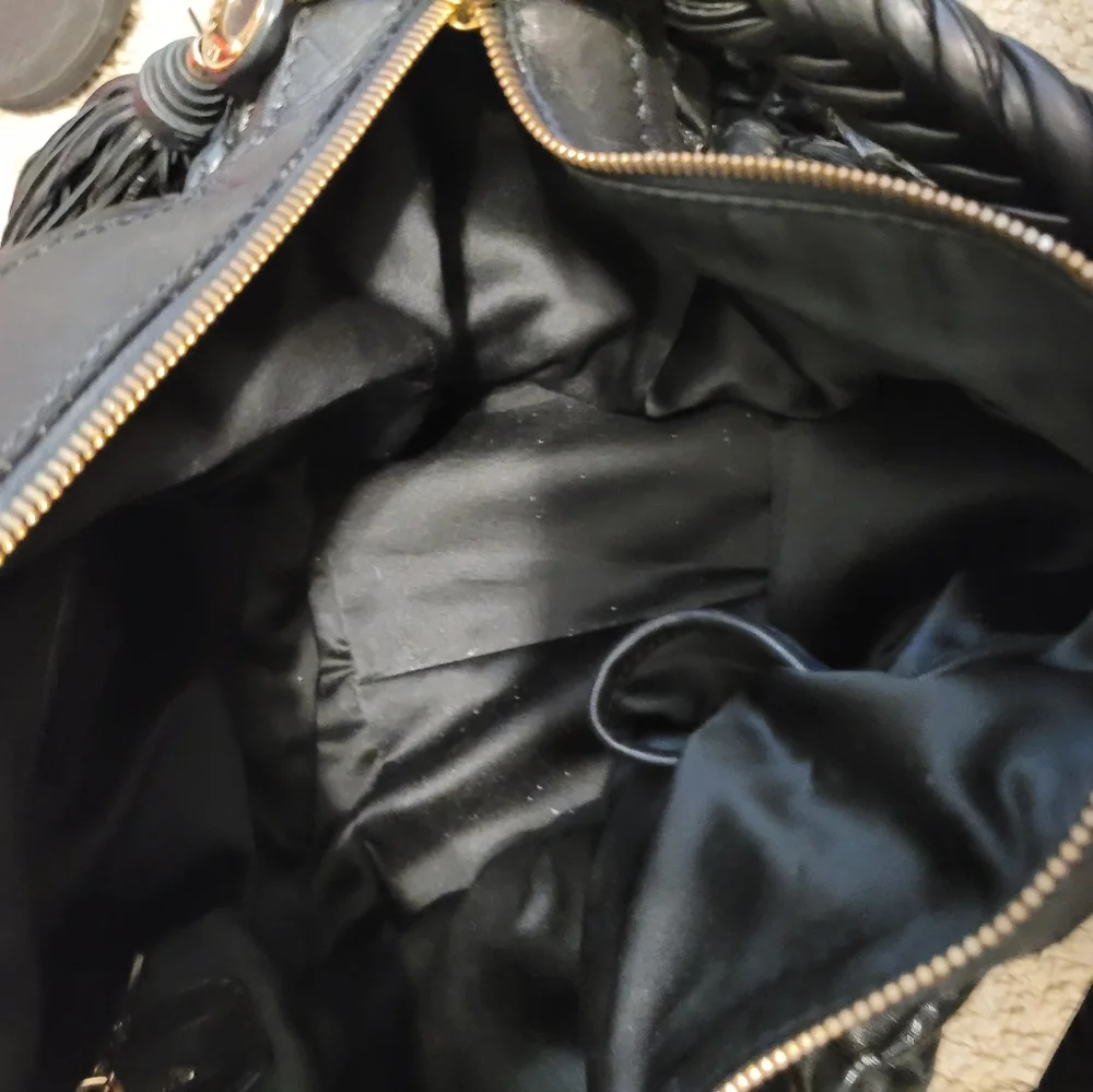 VINTAGE VERSACE HANDBAG - Picture 3 of 7